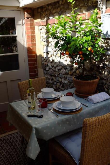Thornage Stone Cottage מראה חיצוני תמונה